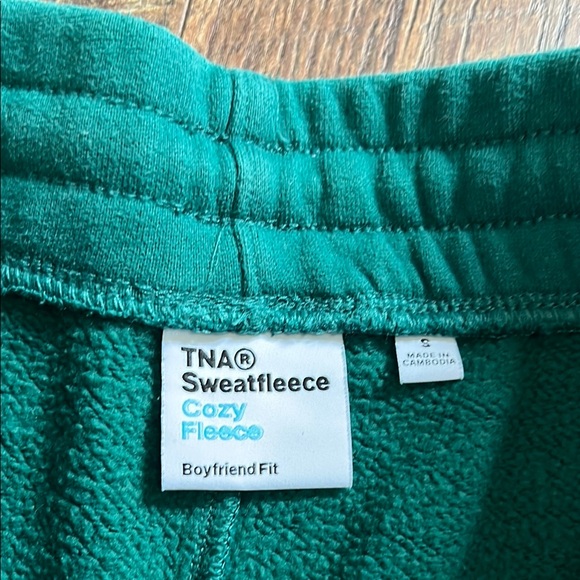 Green Women's Shorts - Picture 6 of 8